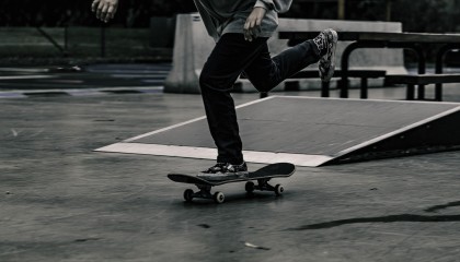 开云网页版-格列兹曼独木难支，巴萨整场无解吞苦果，主帅赛后深情拥抱成唯一温情